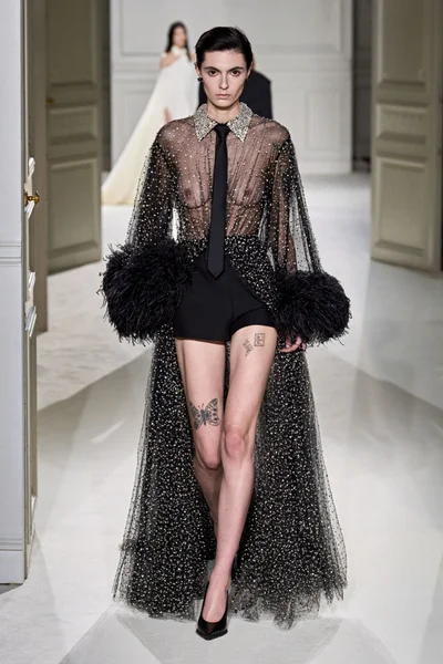 Look 69